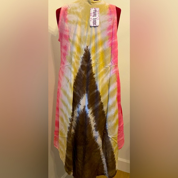 NWT True Rock Free Size Dress Tie Dye Embroidered Appliqued Crew Neck Point Hem - Picture 3 of 7